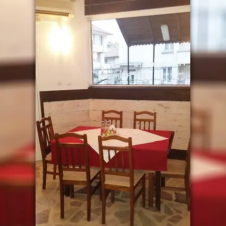 Atm Hotel