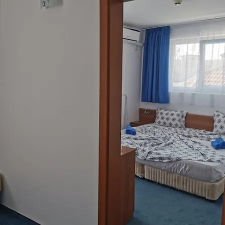 Atm Hotel 3*